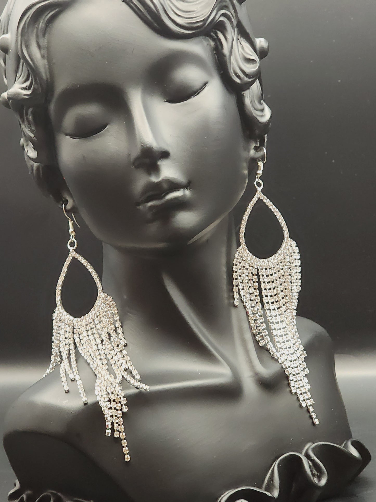 Type: Earrings • Stone: Austrian Stone • Material: Zinc Alloy •