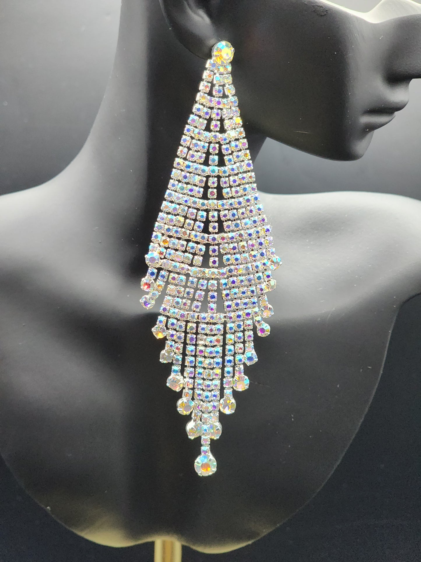 Type: Earrings • Stone: Austrian Stone • Material: Zinc Alloy •