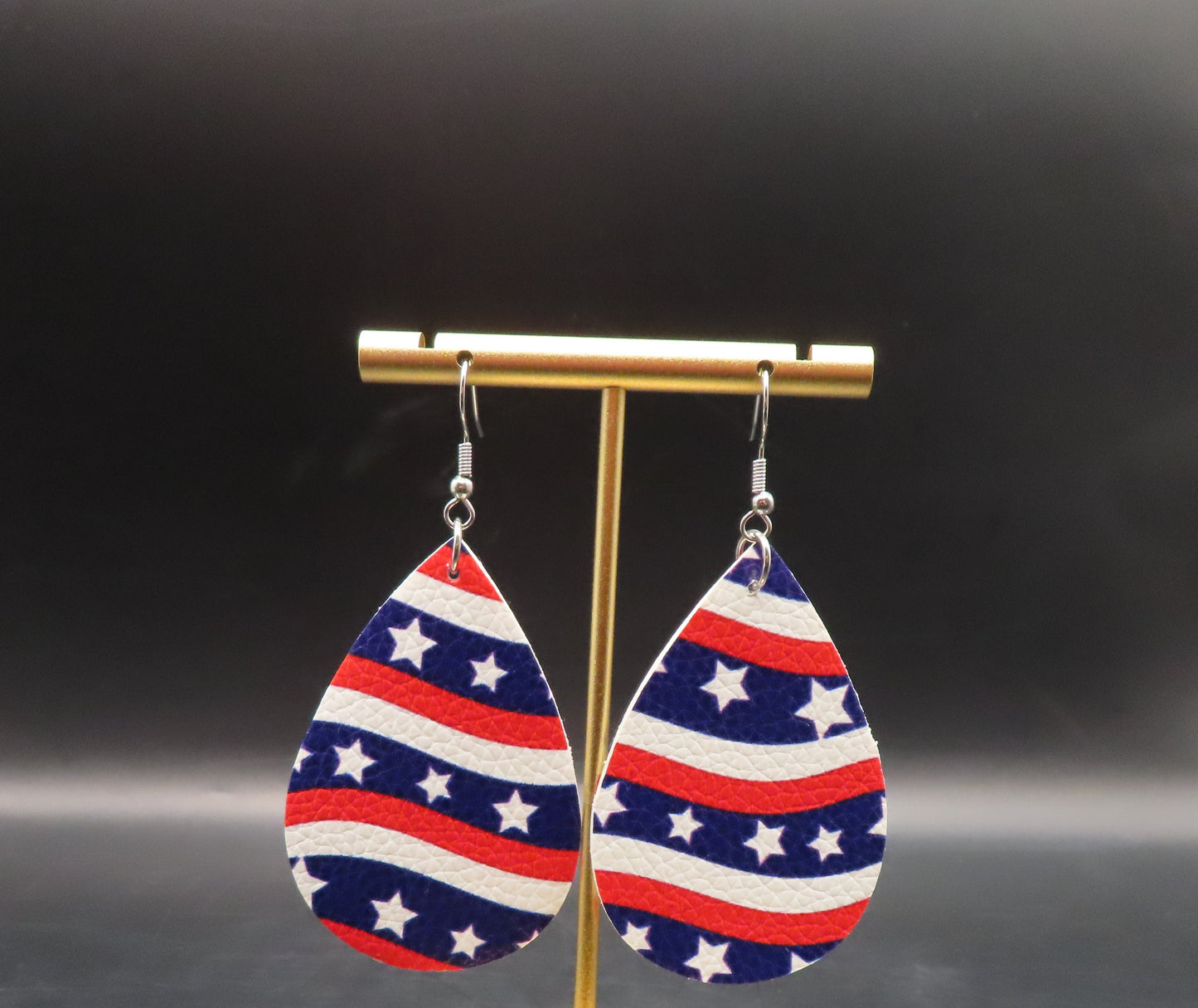 Fourth of July Wavy Round Earrings