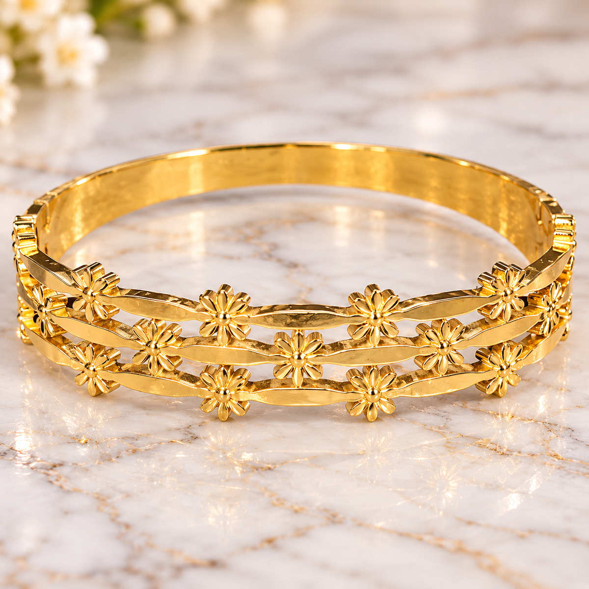 Gold-Tone Triple Floral Statement Bangle Bracelet
Elegant Florals. Golden Shine. Timeless Charm. 🌼