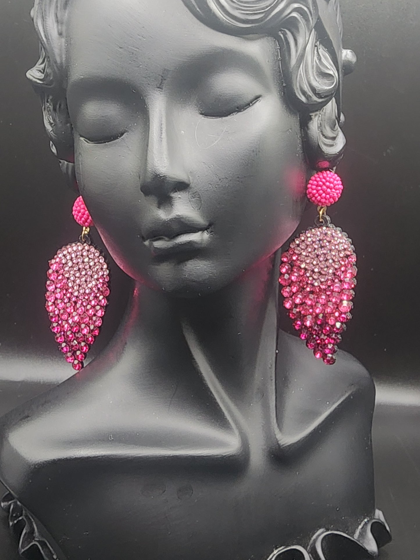 PINK EARINGS DANGLING
