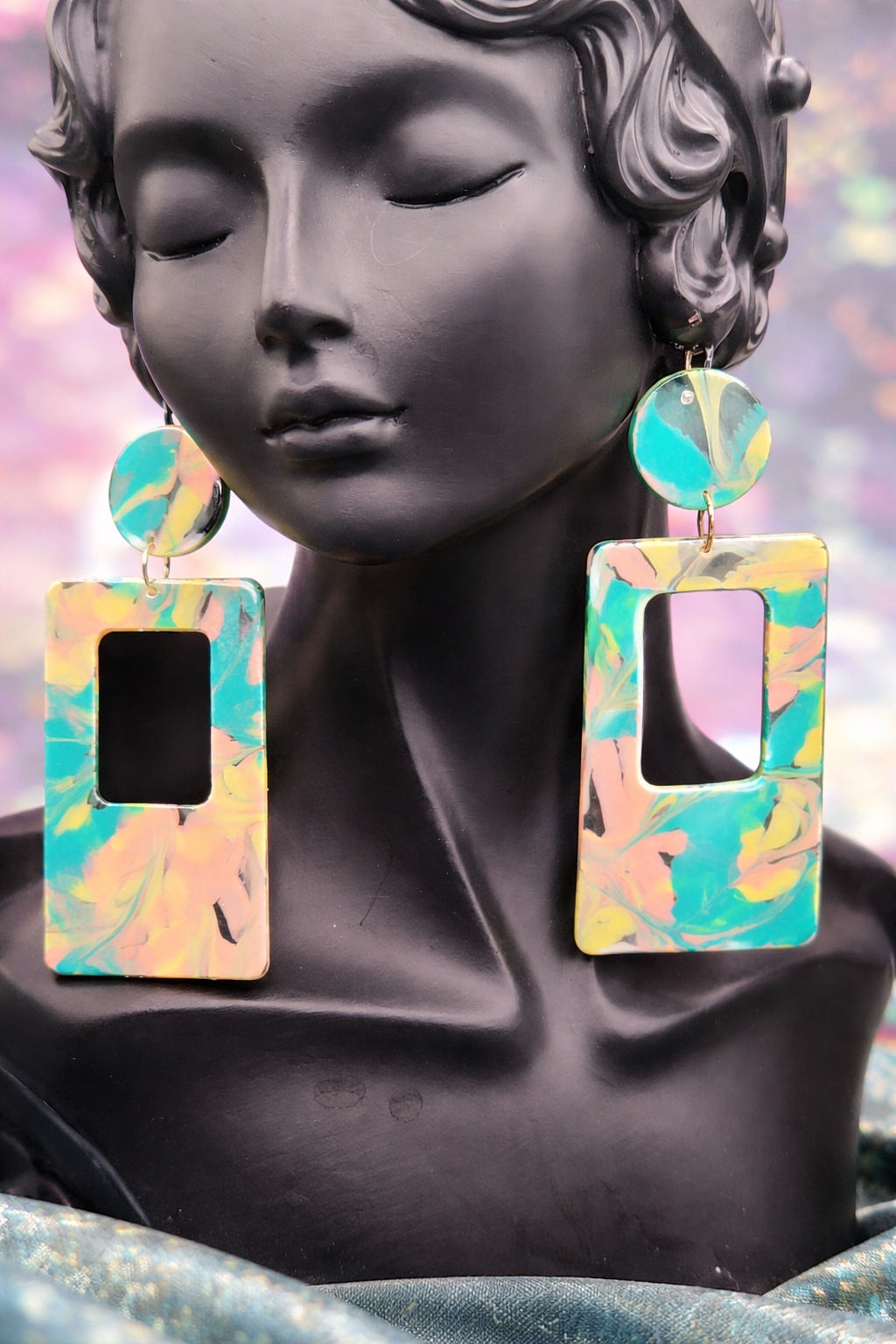 Colorful. Bold. One-of-a-kind.
Your everyday statement earrings.