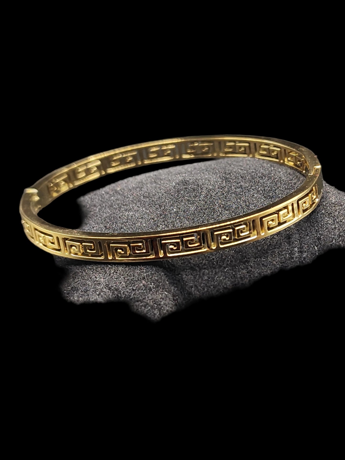 PSK ELEGANCE Gold Greek Key Minimal Bangle ✨