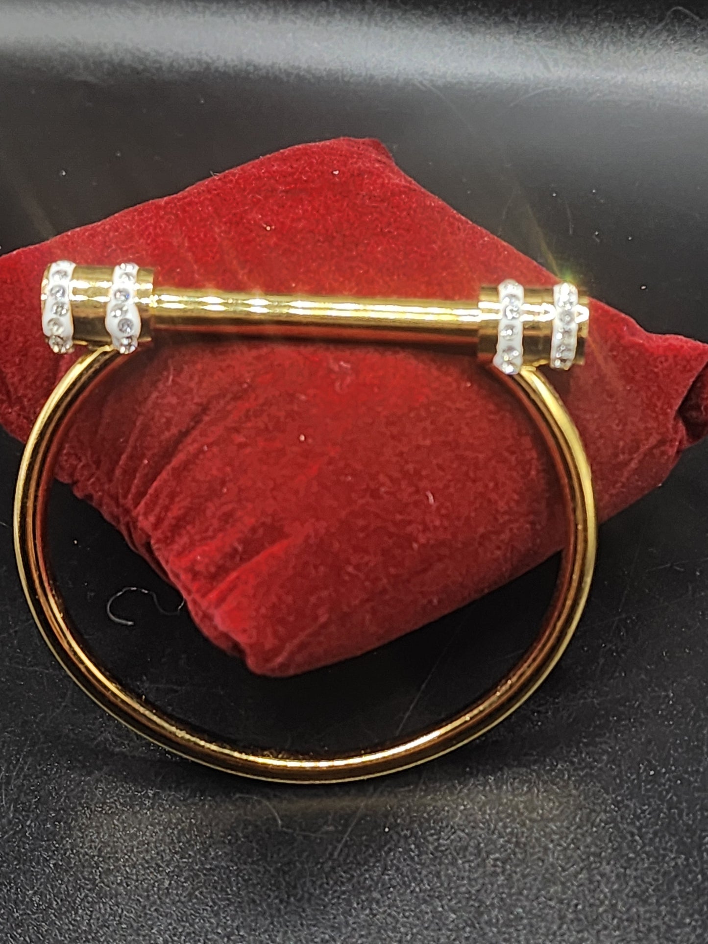 PSK ELEGANCE Luxe Nail-Inspired Crystal Gold Bracelet ✨