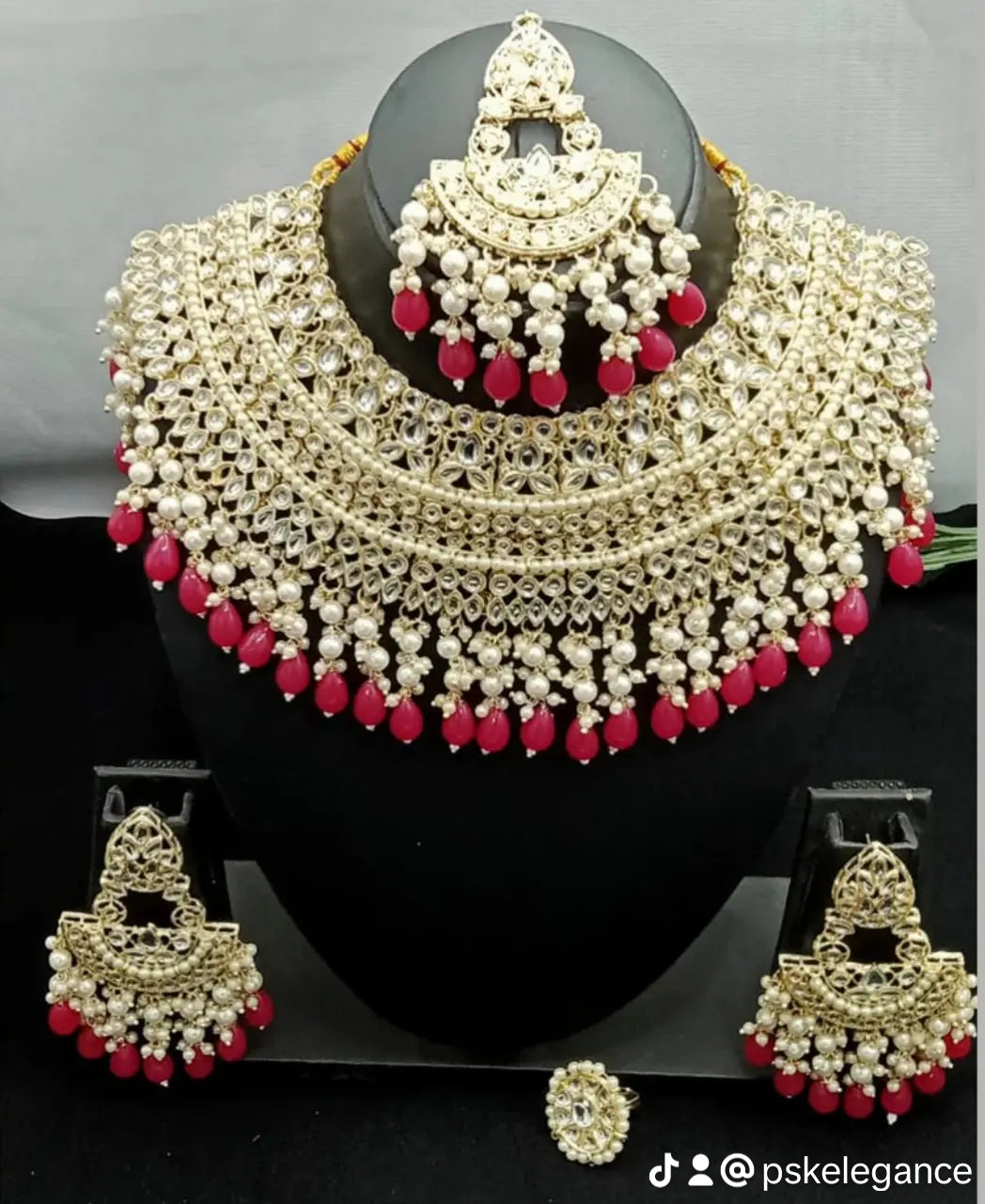 Jewelry isn't just for special days—it's an everyday vibe! ✨ Say goodbye to irritation and hello to style with Pskelegance.co. #EverydayElegance #HypoallergenicJewelry #StyleUpgrade