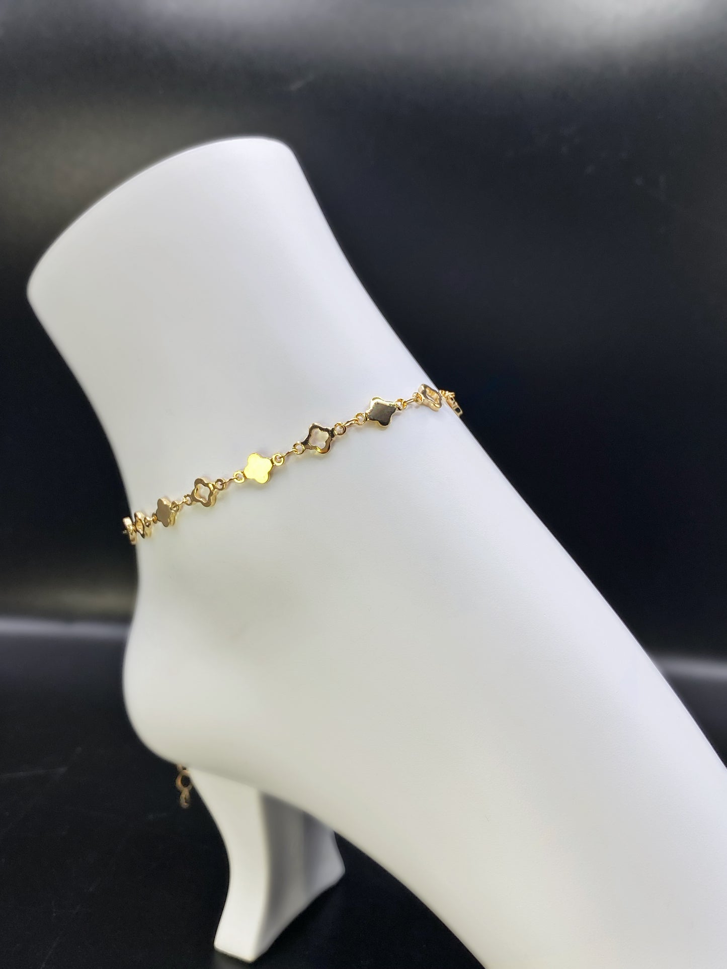 Trés Chic Anklet