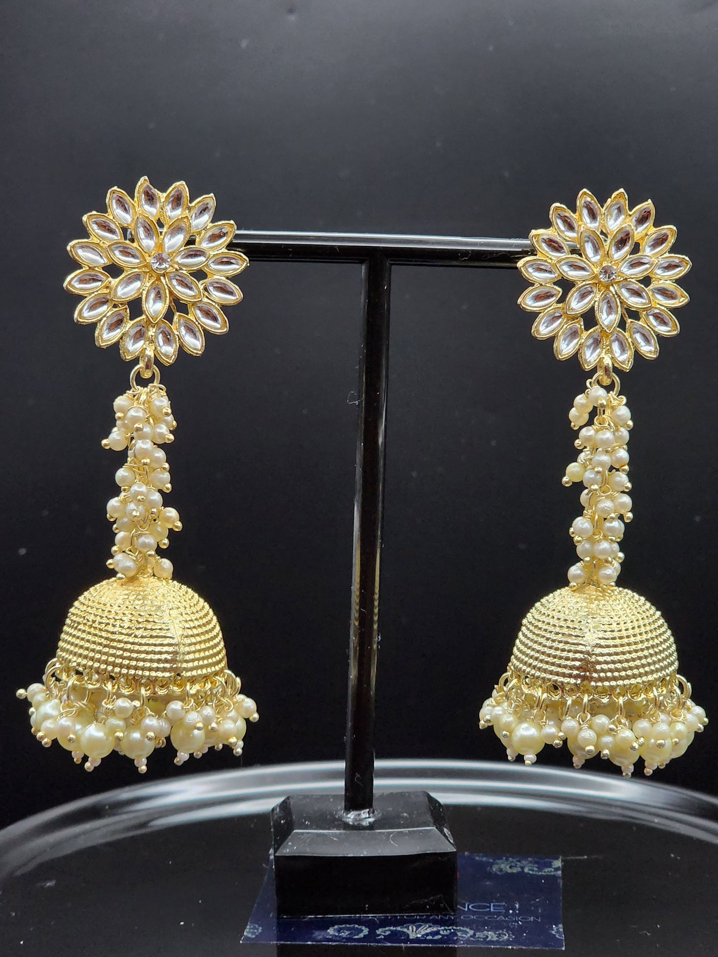 Jewelry isn't just for special days—it's an everyday vibe! ✨ Say goodbye to irritation and hello to style with Pskelegance.co. #EverydayElegance #HypoallergenicJewelry #StyleUpgrade