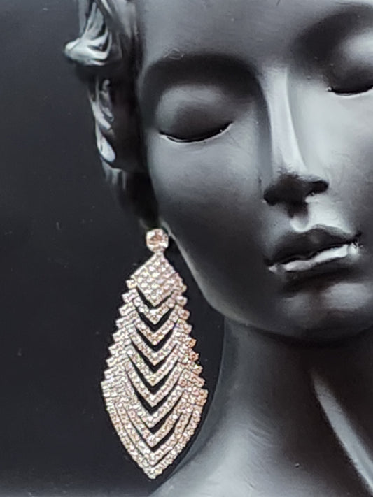 Type: Earrings • Stone: Austrian Stone • Material: Zinc Alloy •