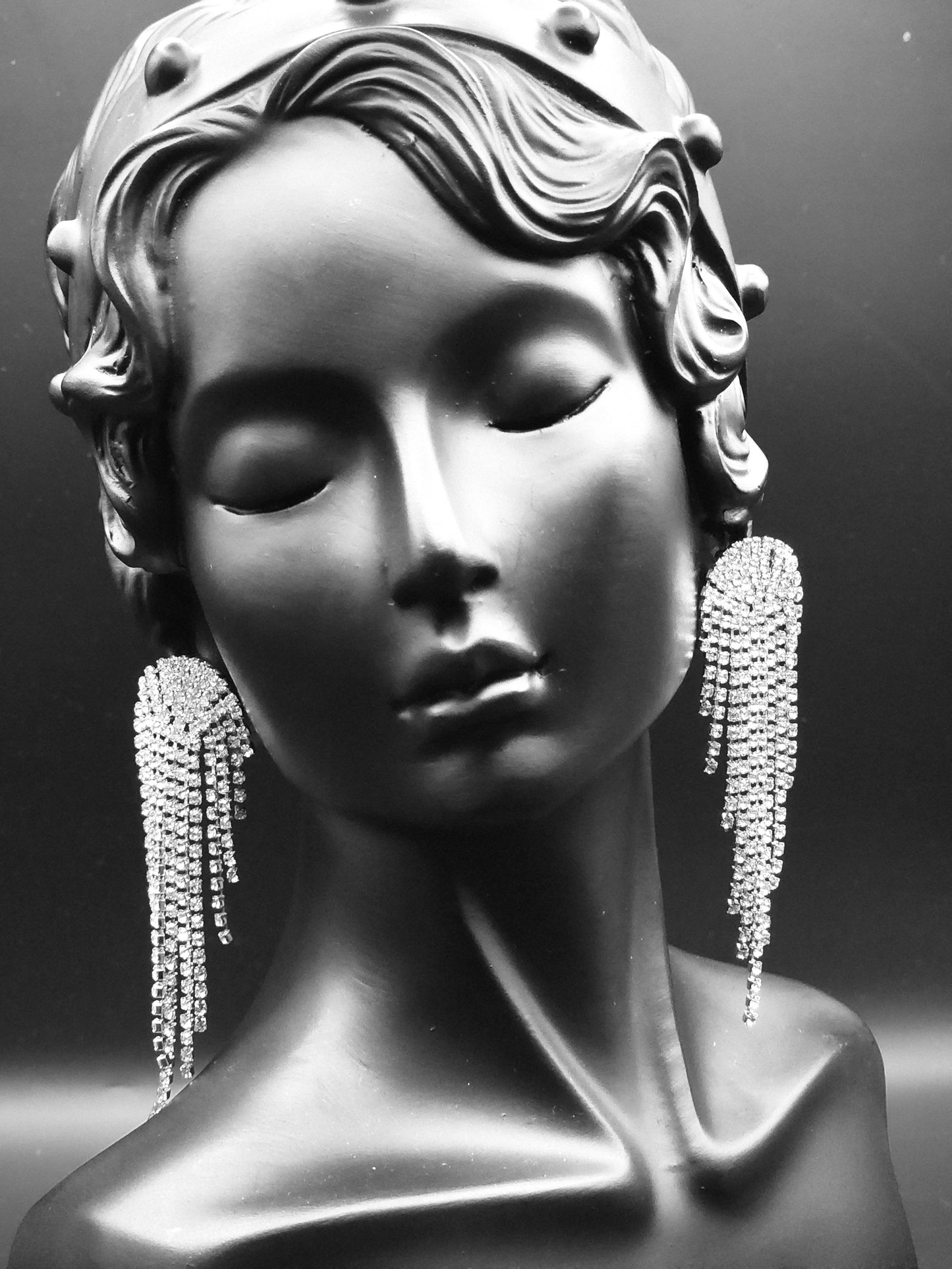 Type: Earrings • Stone: Austrian Stone • Material: Zinc Alloy •