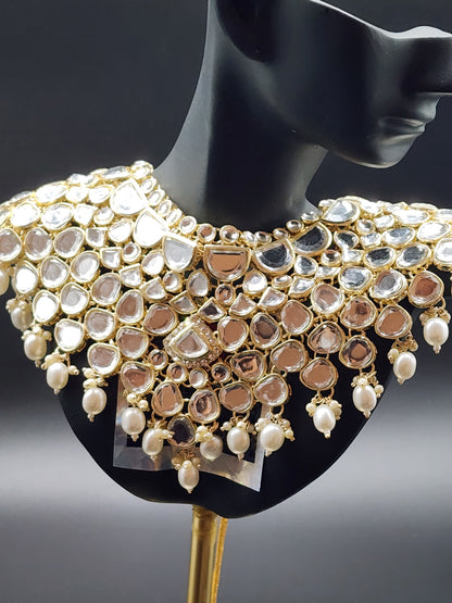 Jewelry isn't just for special days—it's an everyday vibe! ✨ Say goodbye to irritation and hello to style with Pskelegance.co. #EverydayElegance #HypoallergenicJewelry #StyleUpgrade