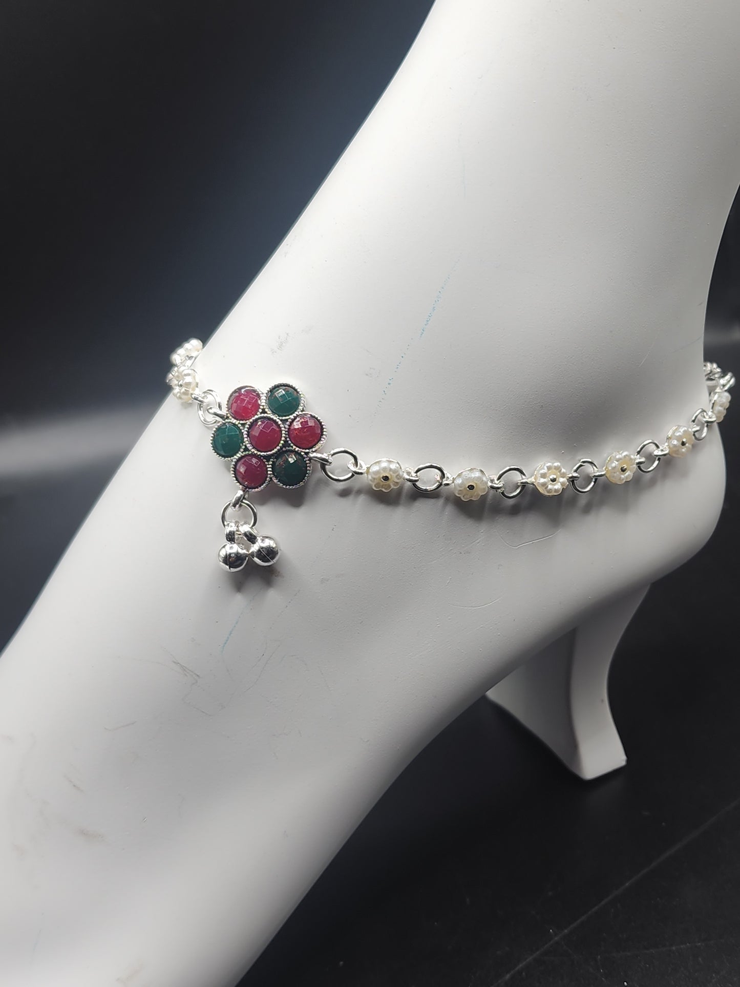 PSK ELEGANCE Multicolor Kundan Anklet with Pearl Chain ✨