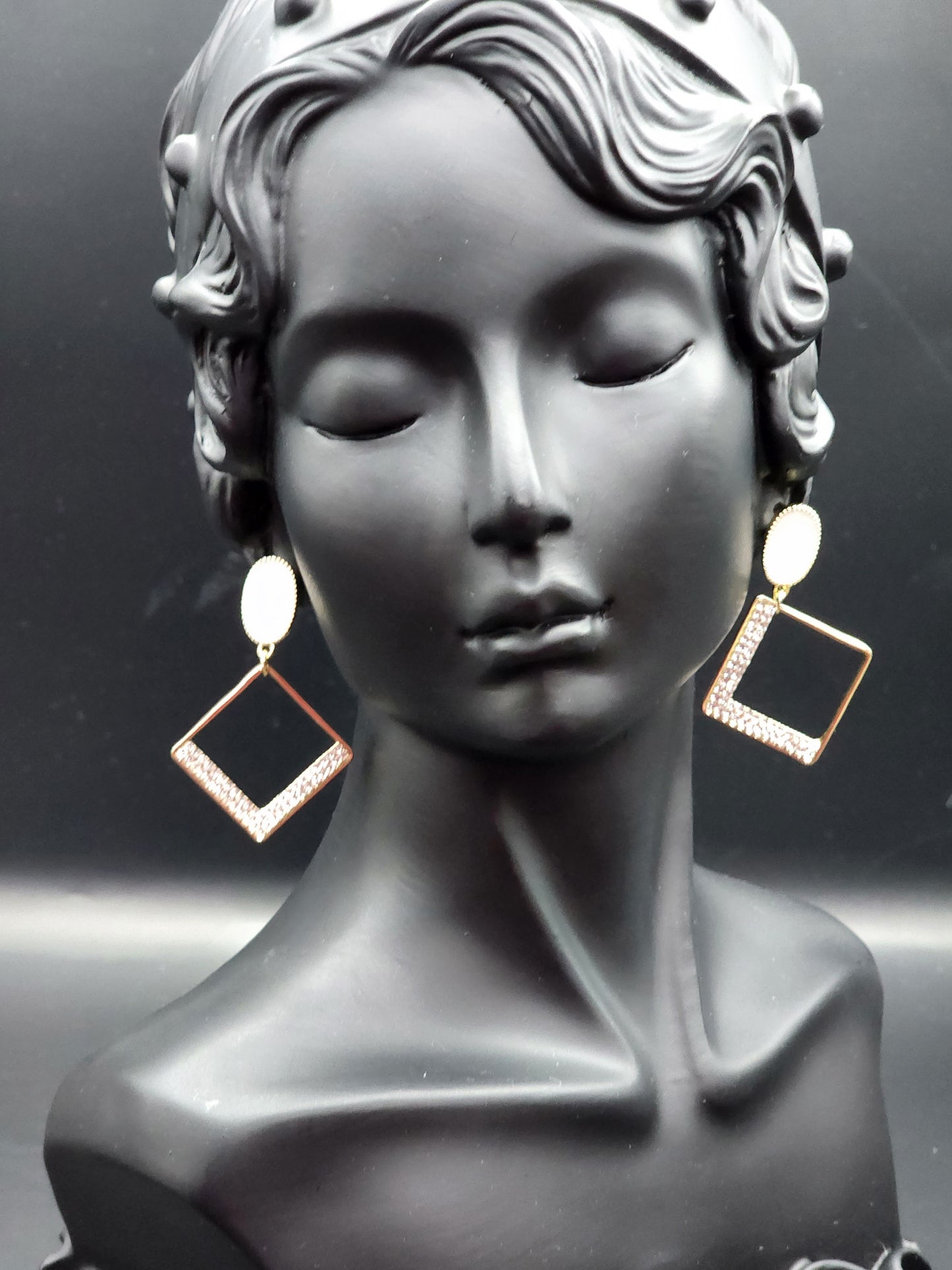 Glamourous Starry Pearl Dangles