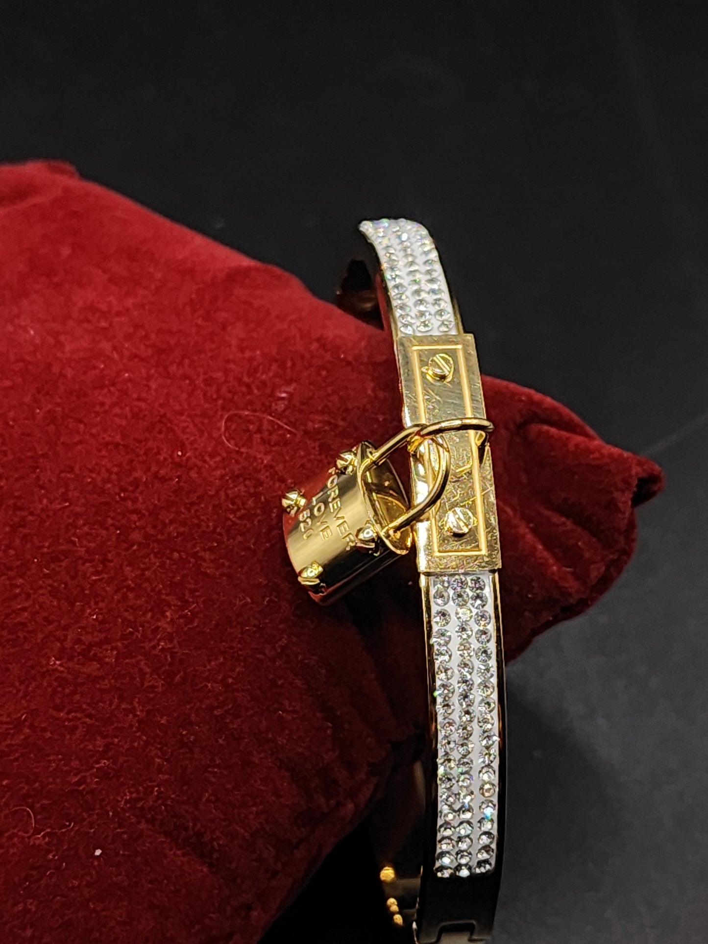 PSK ELEGANCE Forever Love Lock Charm Bracelet ✨