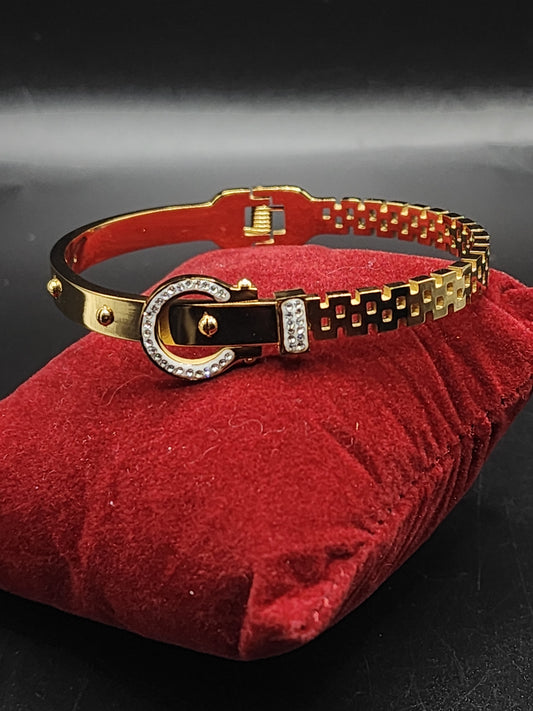 PSK ELEGANCE Luxe Buckle Crystal Gold Bracelet ✨