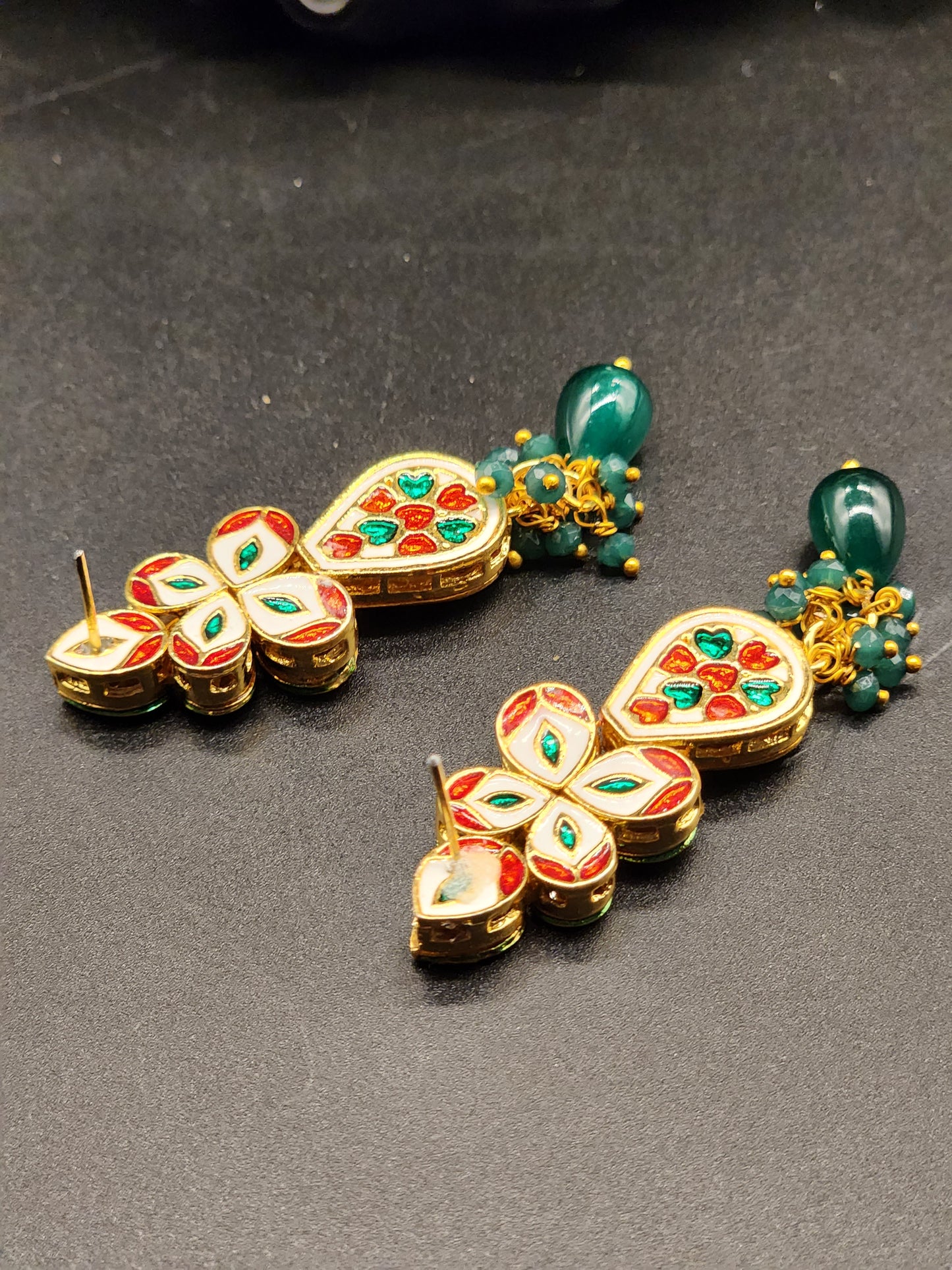 Traditional Elegant Necklaces, beautifully paired with matching earrings and stunning tikka.