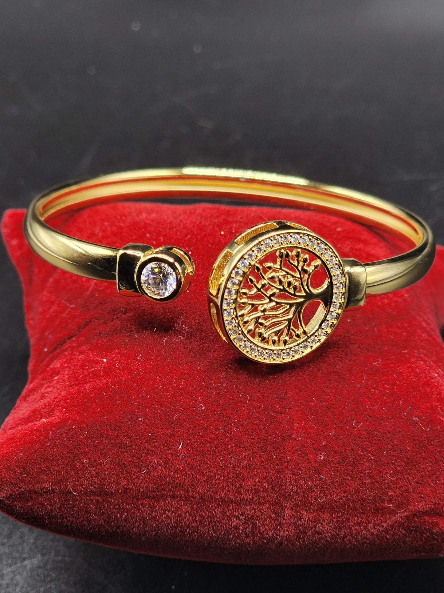 PSK ELEGANCE Tree of Life Crystal Gold Bracelet ✨