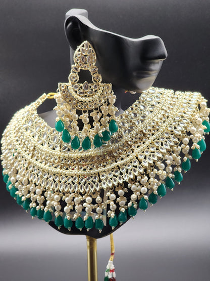 Jewelry isn't just for special days—it's an everyday vibe! ✨ Say goodbye to irritation and hello to style with Pskelegance.co. #EverydayElegance #HypoallergenicJewelry #StyleUpgrade