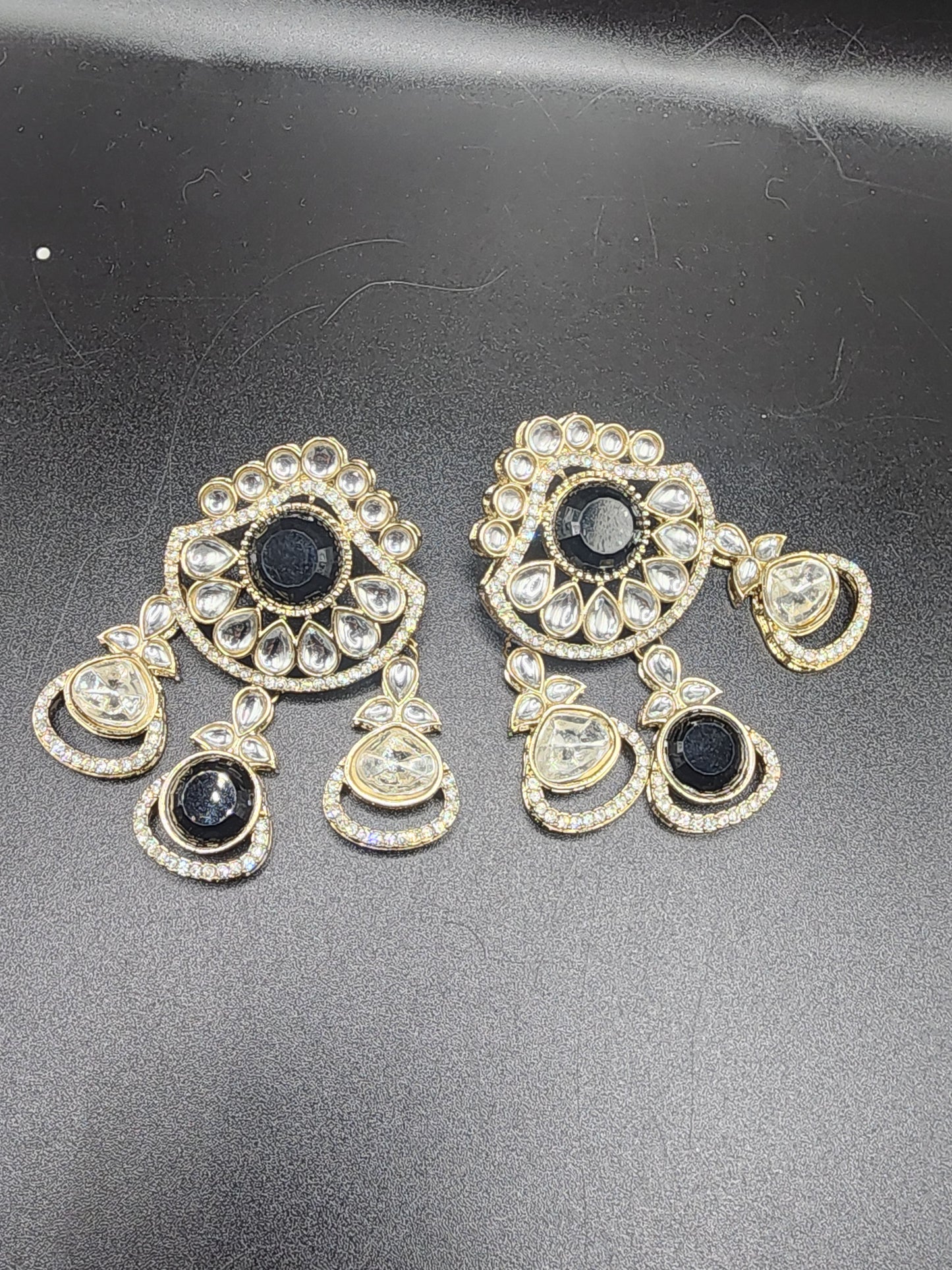 Black & Gold Royal Glam