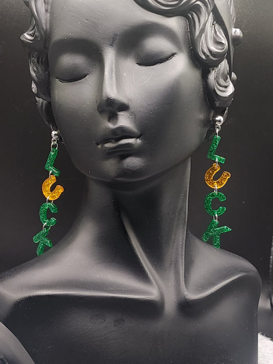 Feeling lucky with these PSK ELEGANCE earrings! ✨