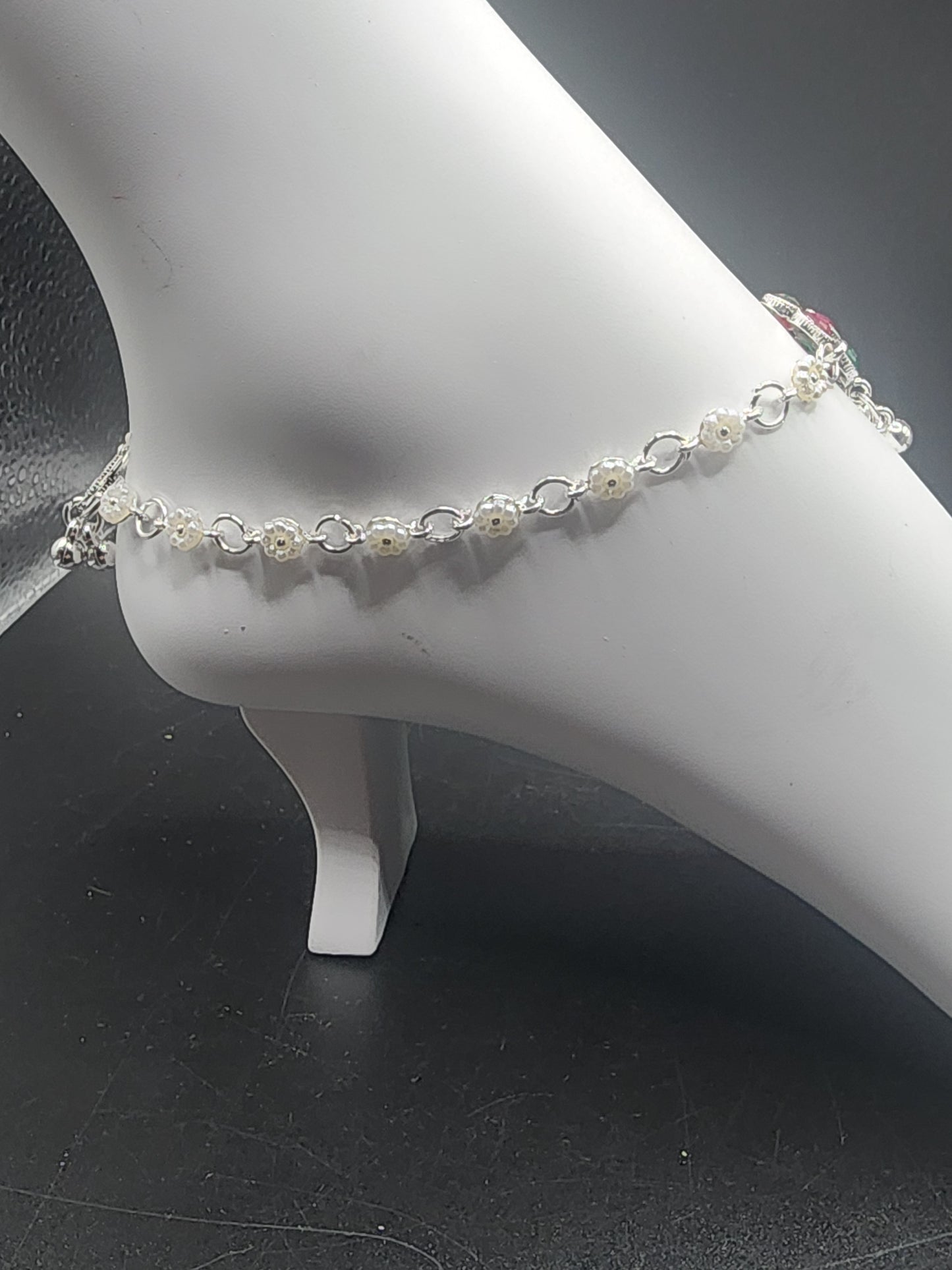 PSK ELEGANCE Multicolor Kundan Anklet with Pearl Chain ✨