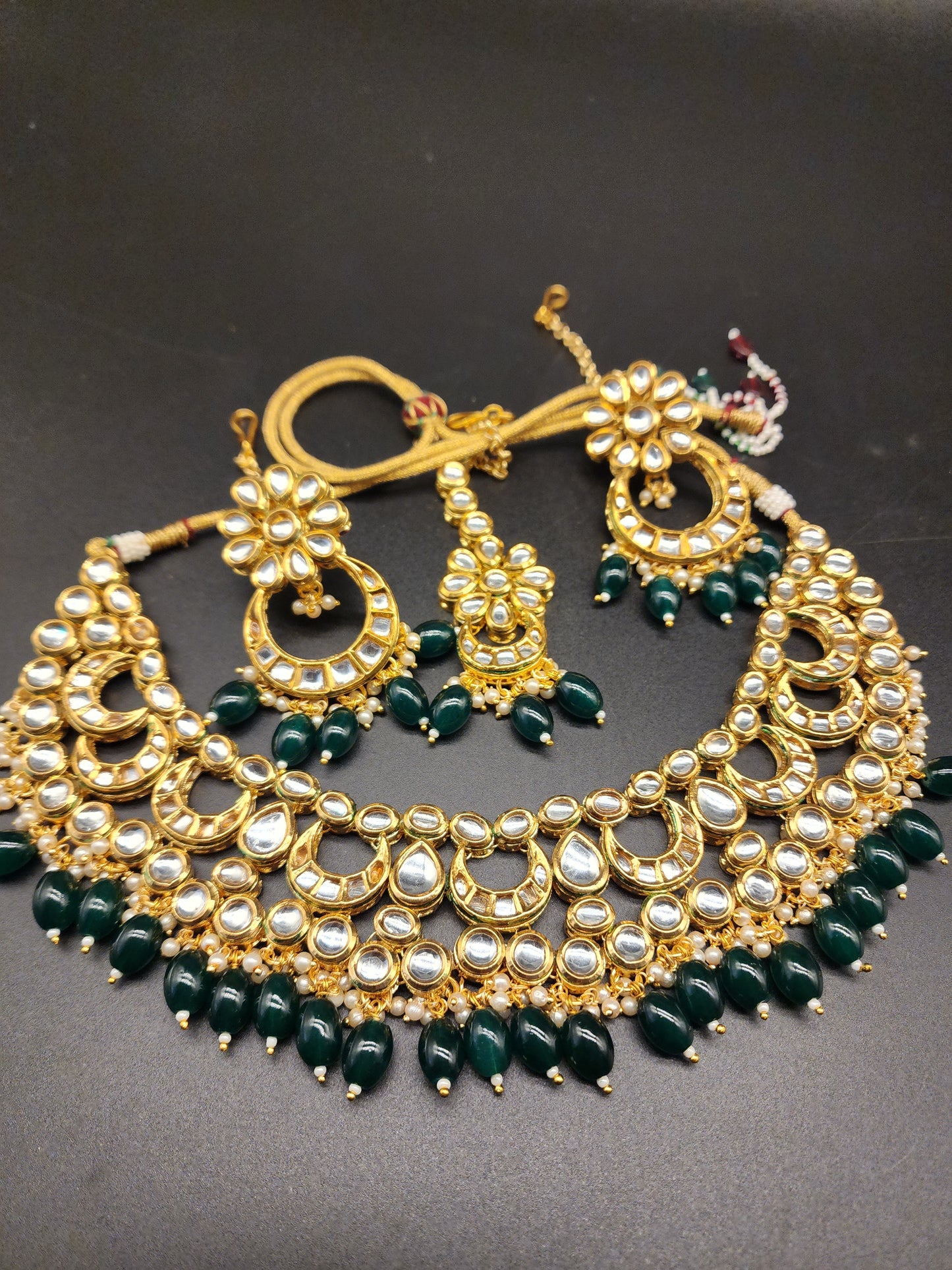 🎉 Season’s Elegance Awaits! 🎉