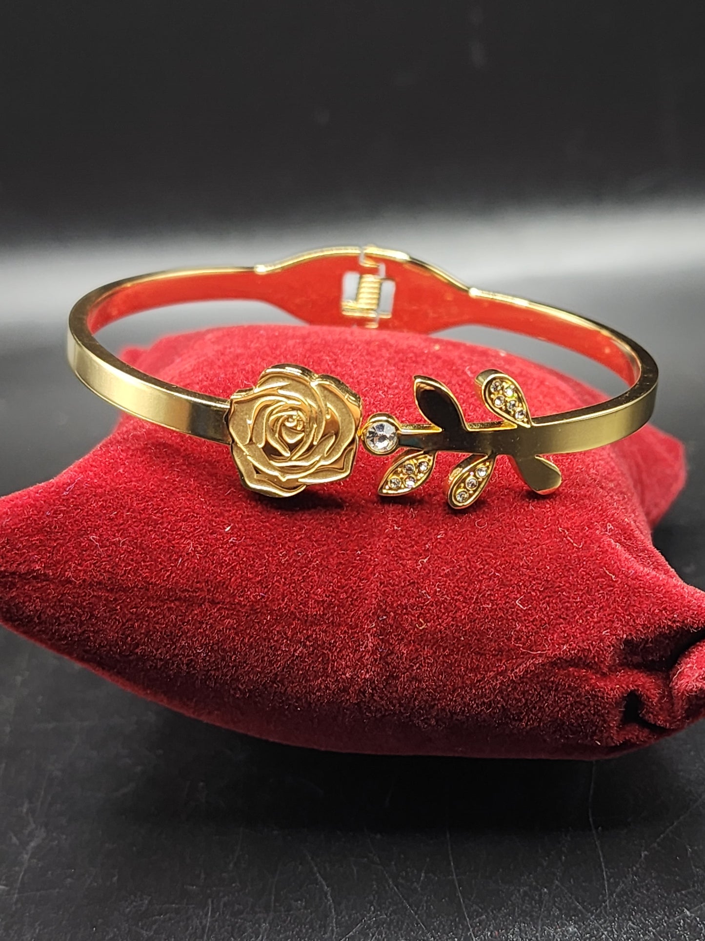✨ PSK ELEGANCE Rose Gold Floral Crystal Bracelet ✨