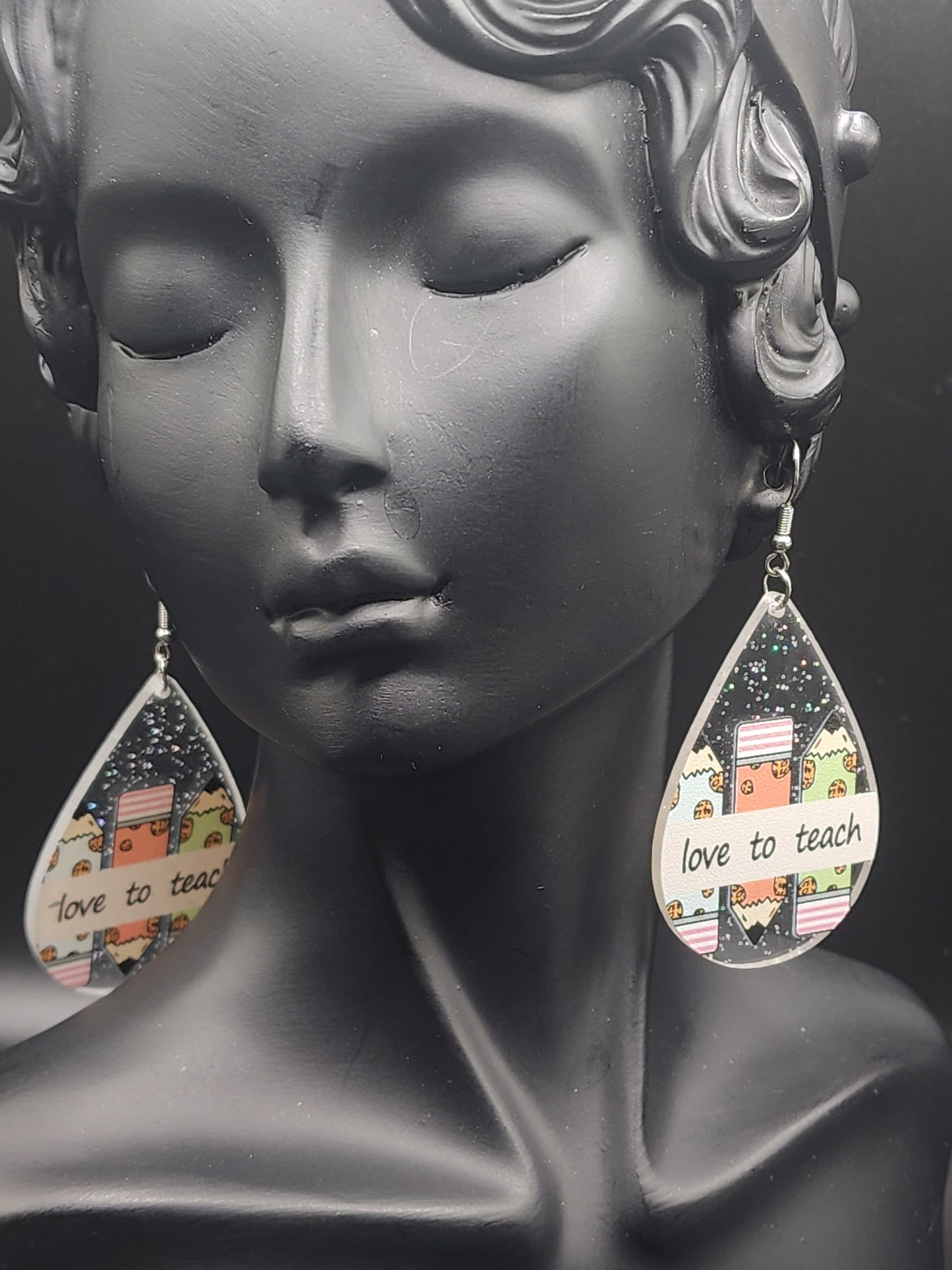 Teacher earrings
Don’t miss out on this cute & meaningful pair