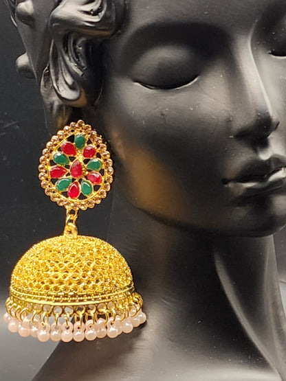 Jewelry isn't just for special days—it's an everyday vibe! ✨ Say goodbye to irritation and hello to style with Pskelegance.co. #EverydayElegance #HypoallergenicJewelry #StyleUpgrade