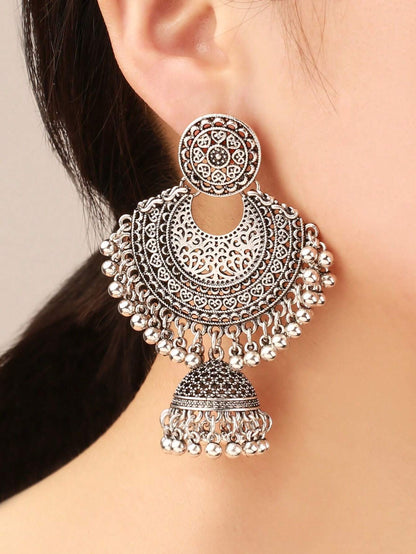 Jewelry isn't just for special days—it's an everyday vibe! ✨ Say goodbye to irritation and hello to style with Pskelegance.co. #EverydayElegance #HypoallergenicJewelry #StyleUpgrade