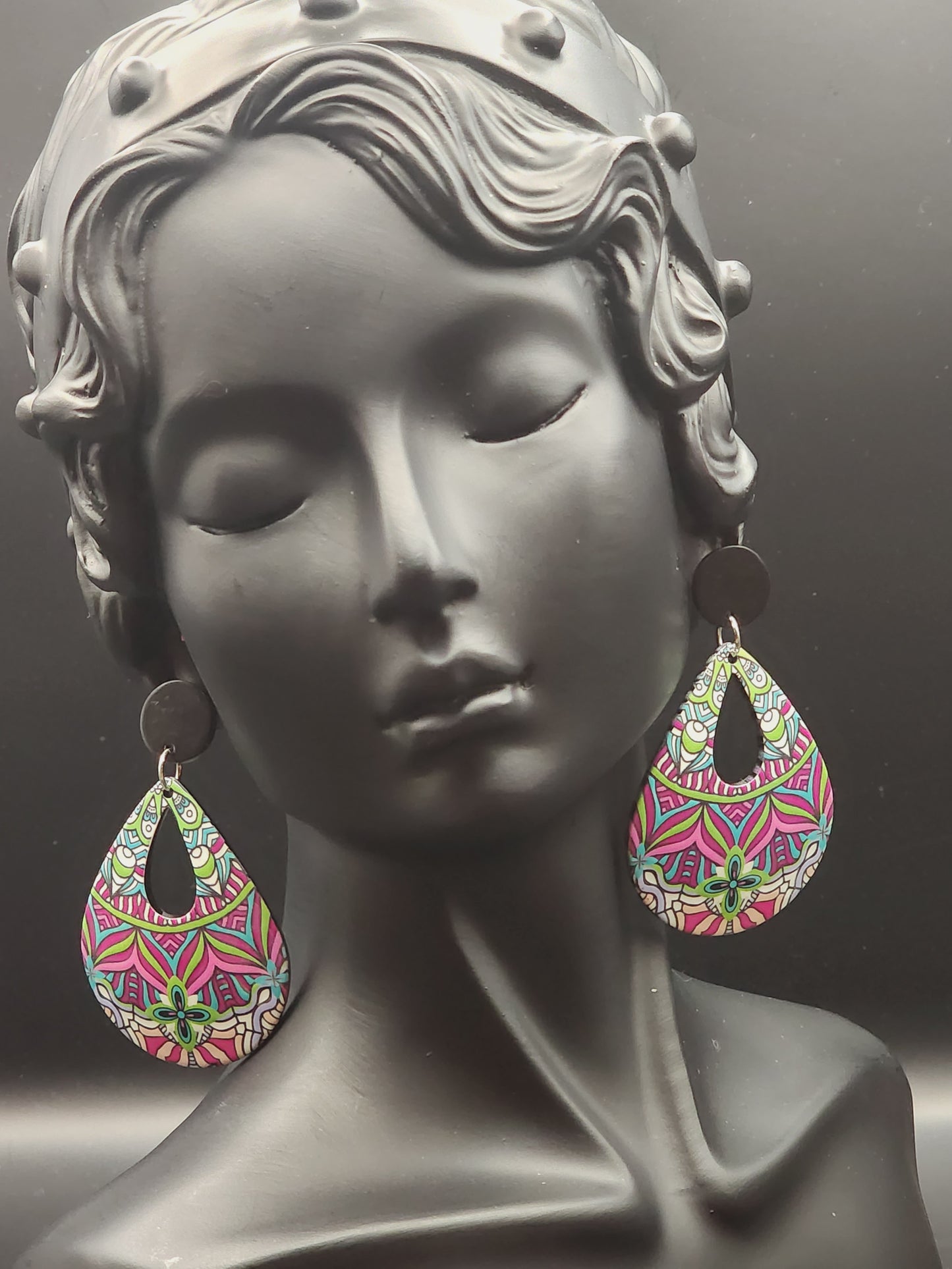 Glamourous Starry Pearl Dangles