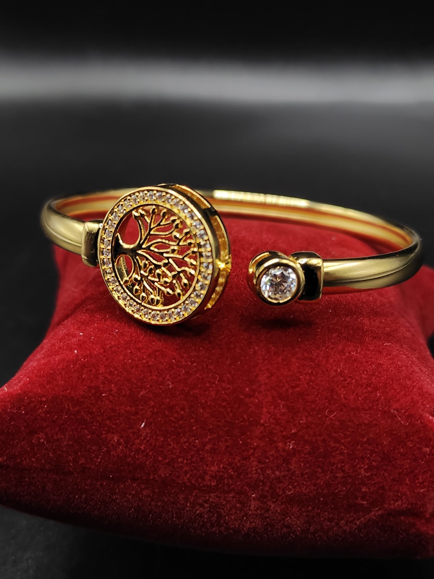 PSK ELEGANCE Tree of Life Crystal Gold Bracelet ✨