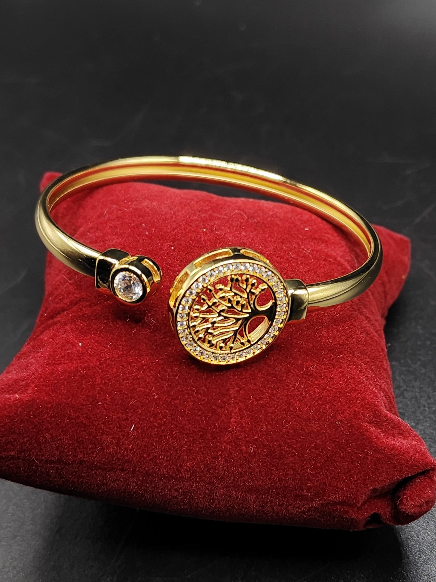 PSK ELEGANCE Tree of Life Crystal Gold Bracelet ✨