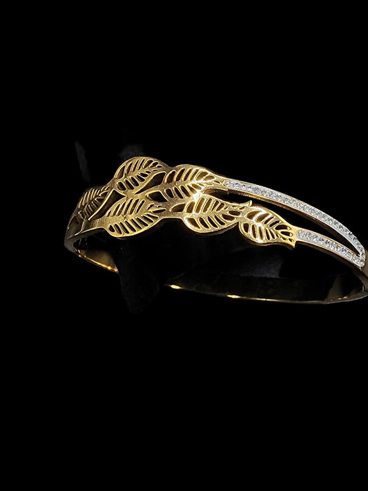 PSK ELEGANCE Leaf Crystal Gold Bangle ✨
