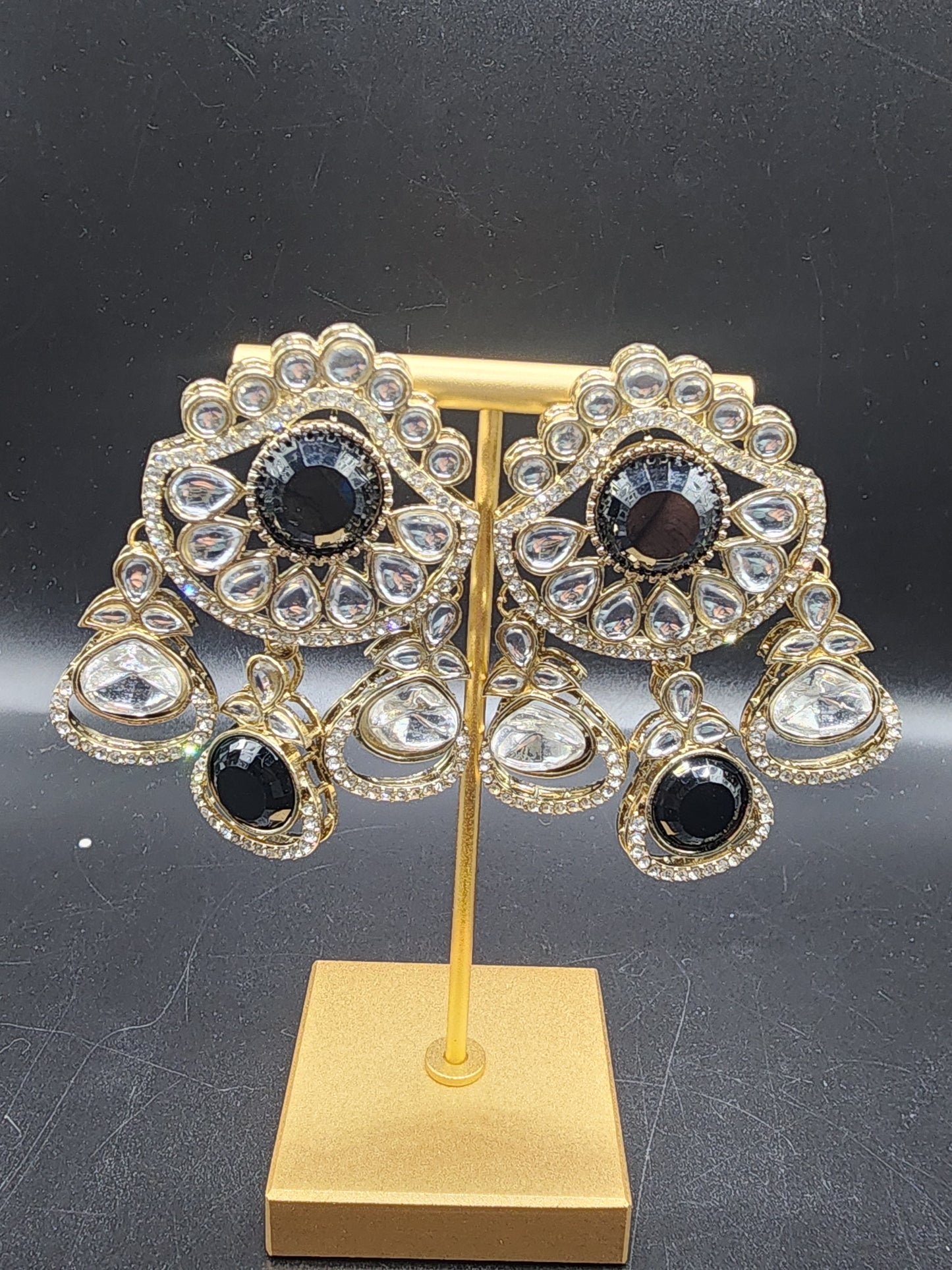 Black & Gold Royal Glam