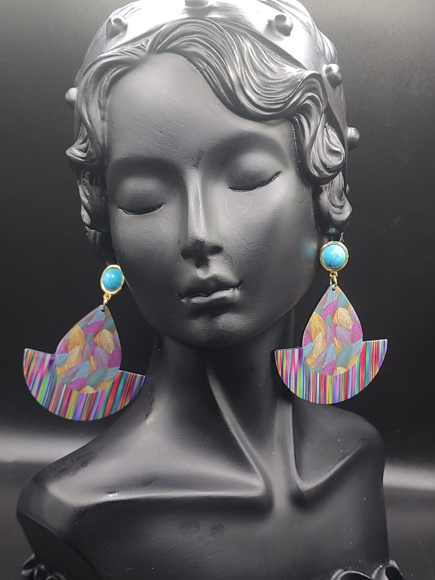 Multicolor Boho Statement Earrings
Fun, vibrant, and effortlessly stylish — the perfect accessory to elevate any outfit.