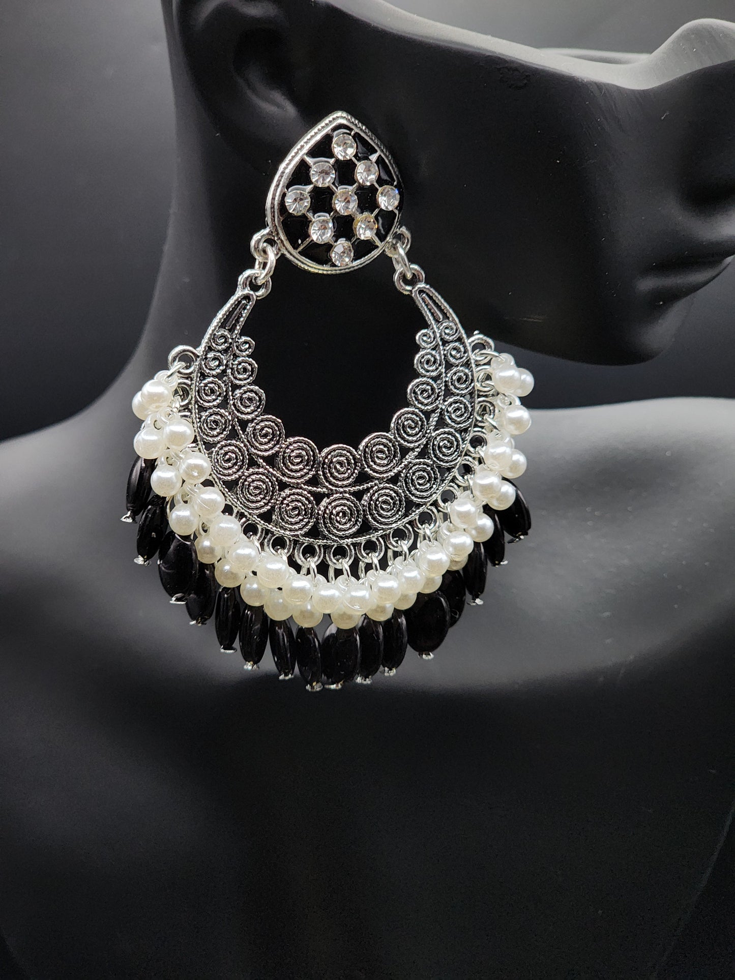 Glamourous Starry Pearl Dangles