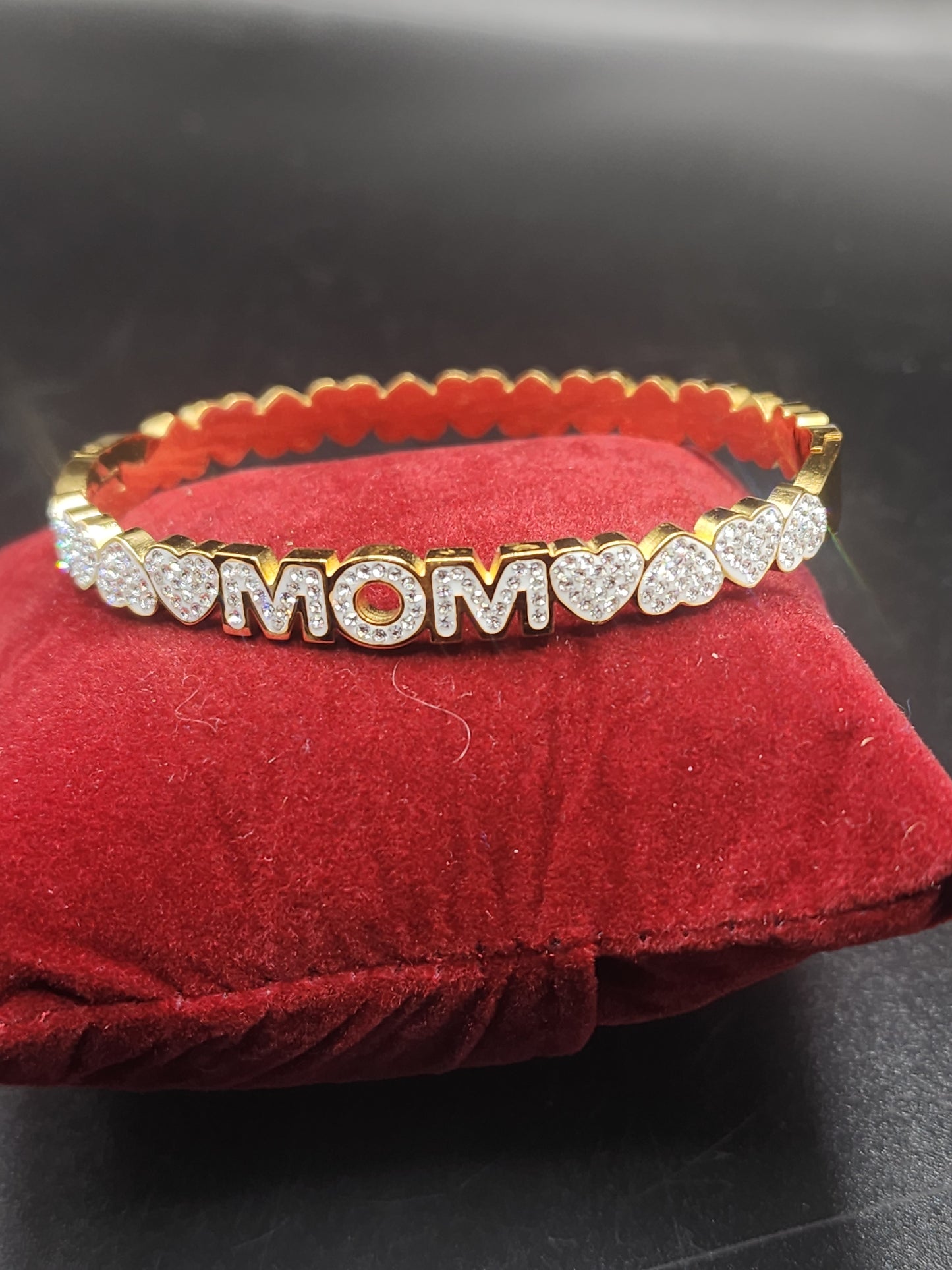 PSK ELEGANCE “MOM” Crystal Heart Gold Bracelet ✨