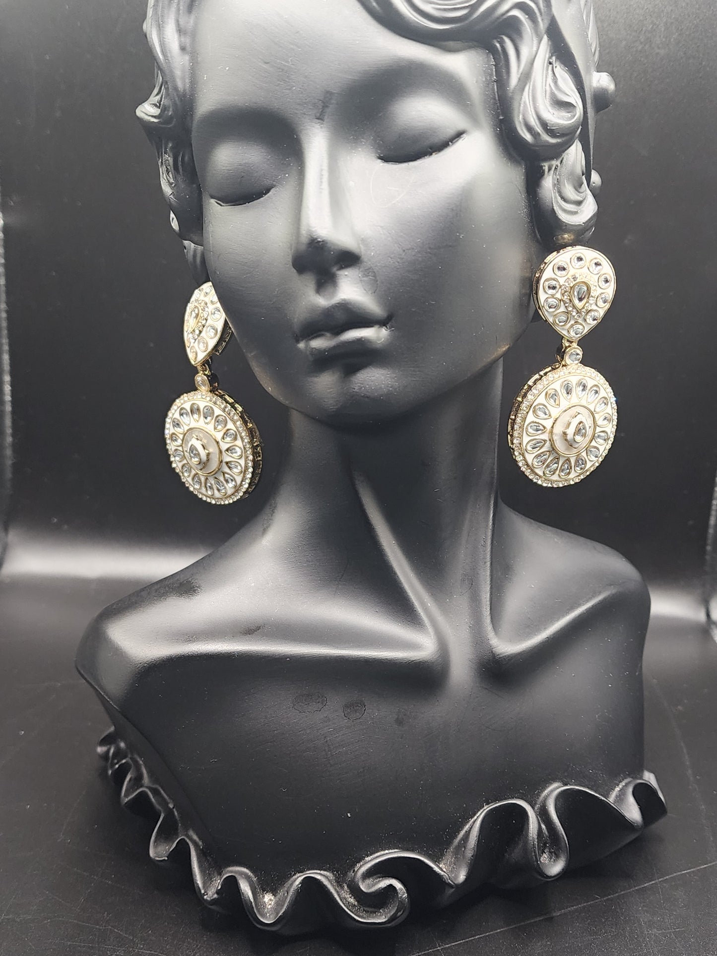 Ivory Kundan Luxe Drop Earrings