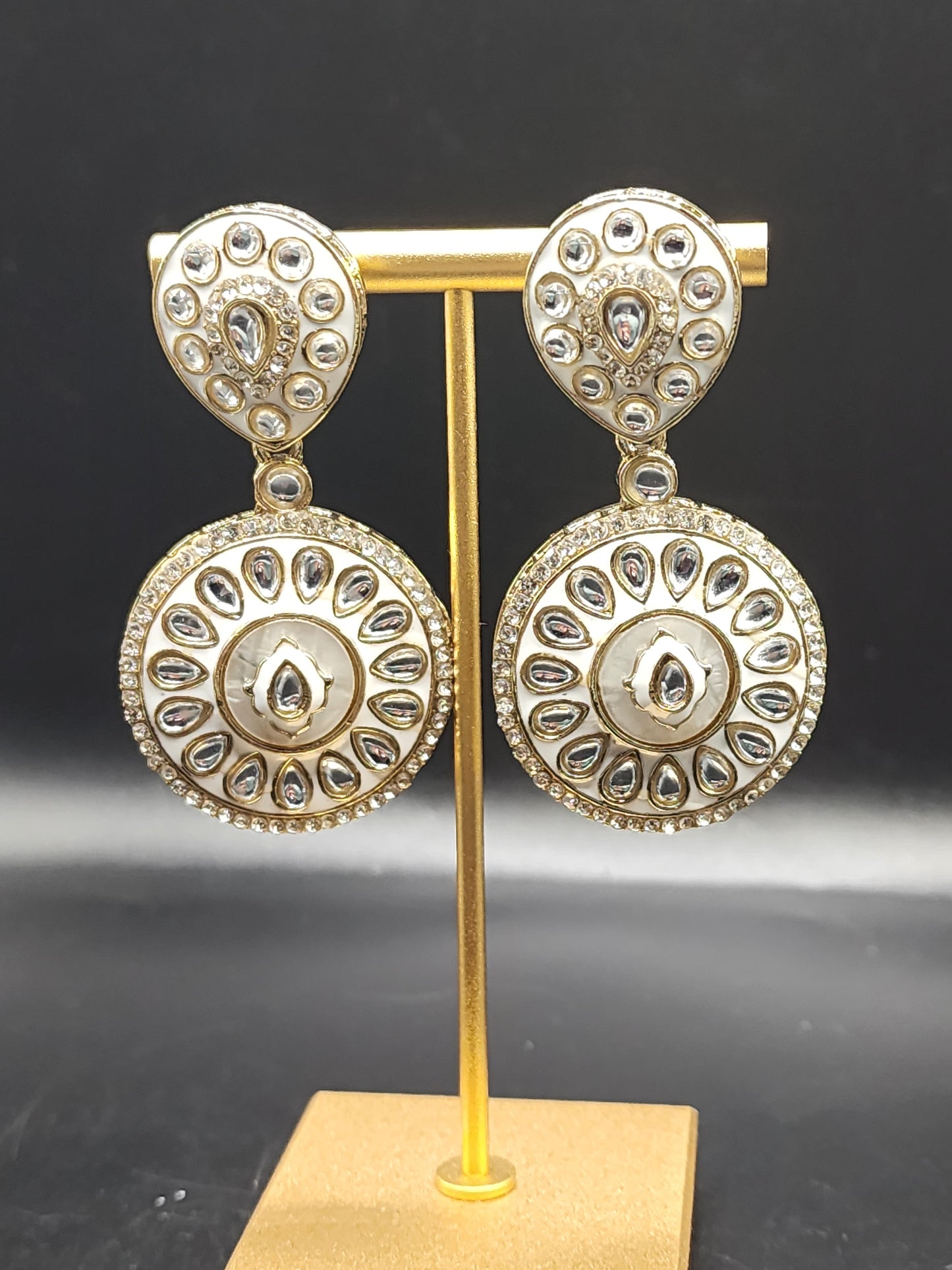 Ivory Kundan Luxe Drop Earrings