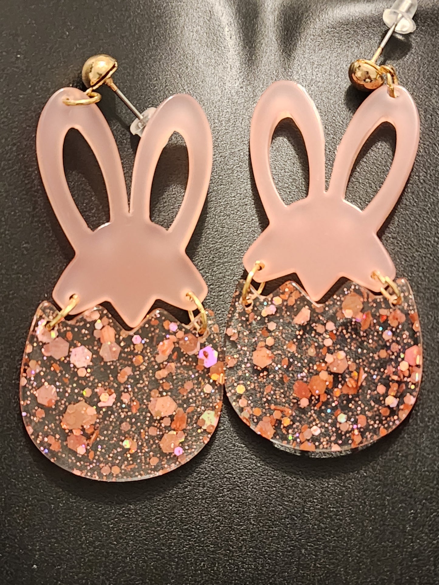 Vibrant earrings for the Spring collection.