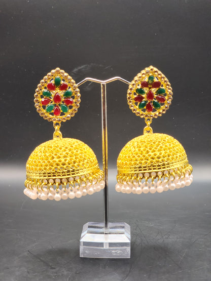 Jewelry isn't just for special days—it's an everyday vibe! ✨ Say goodbye to irritation and hello to style with Pskelegance.co. #EverydayElegance #HypoallergenicJewelry #StyleUpgrade