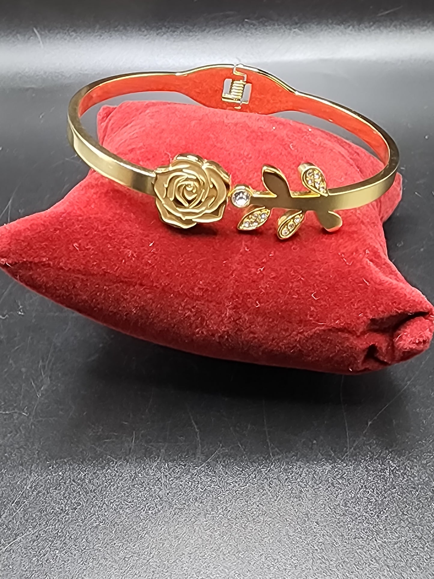 ✨ PSK ELEGANCE Rose Gold Floral Crystal Bracelet ✨
