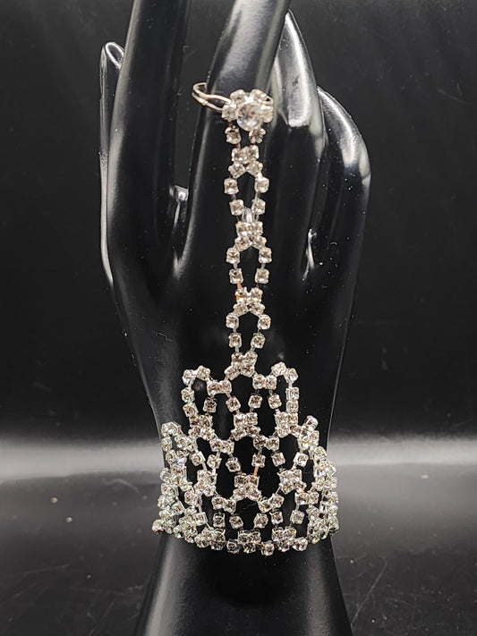 PSK ELEGANCE Sparkling Crystal Silver Hand Harness ✨