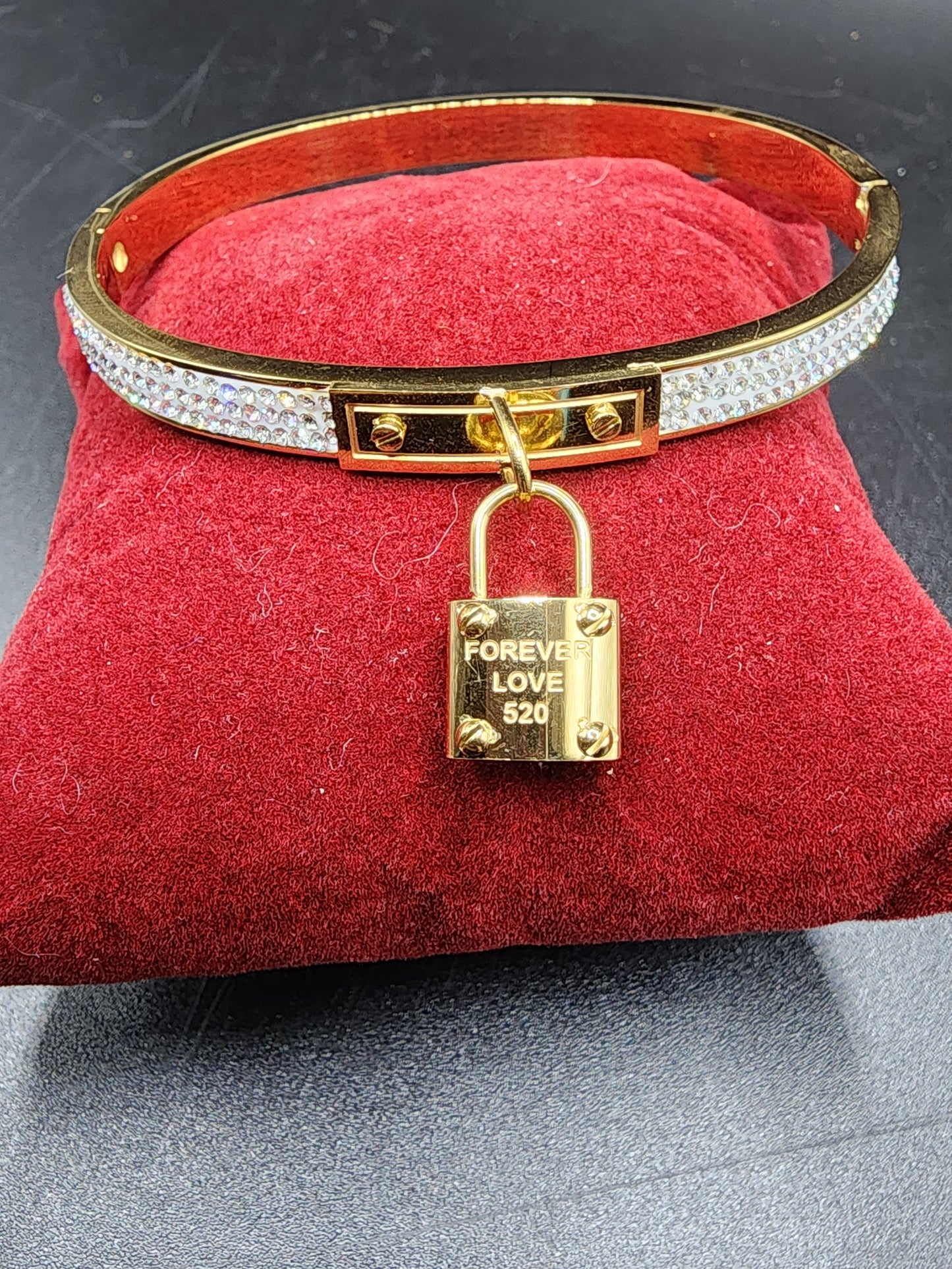 PSK ELEGANCE Forever Love Lock Charm Bracelet ✨