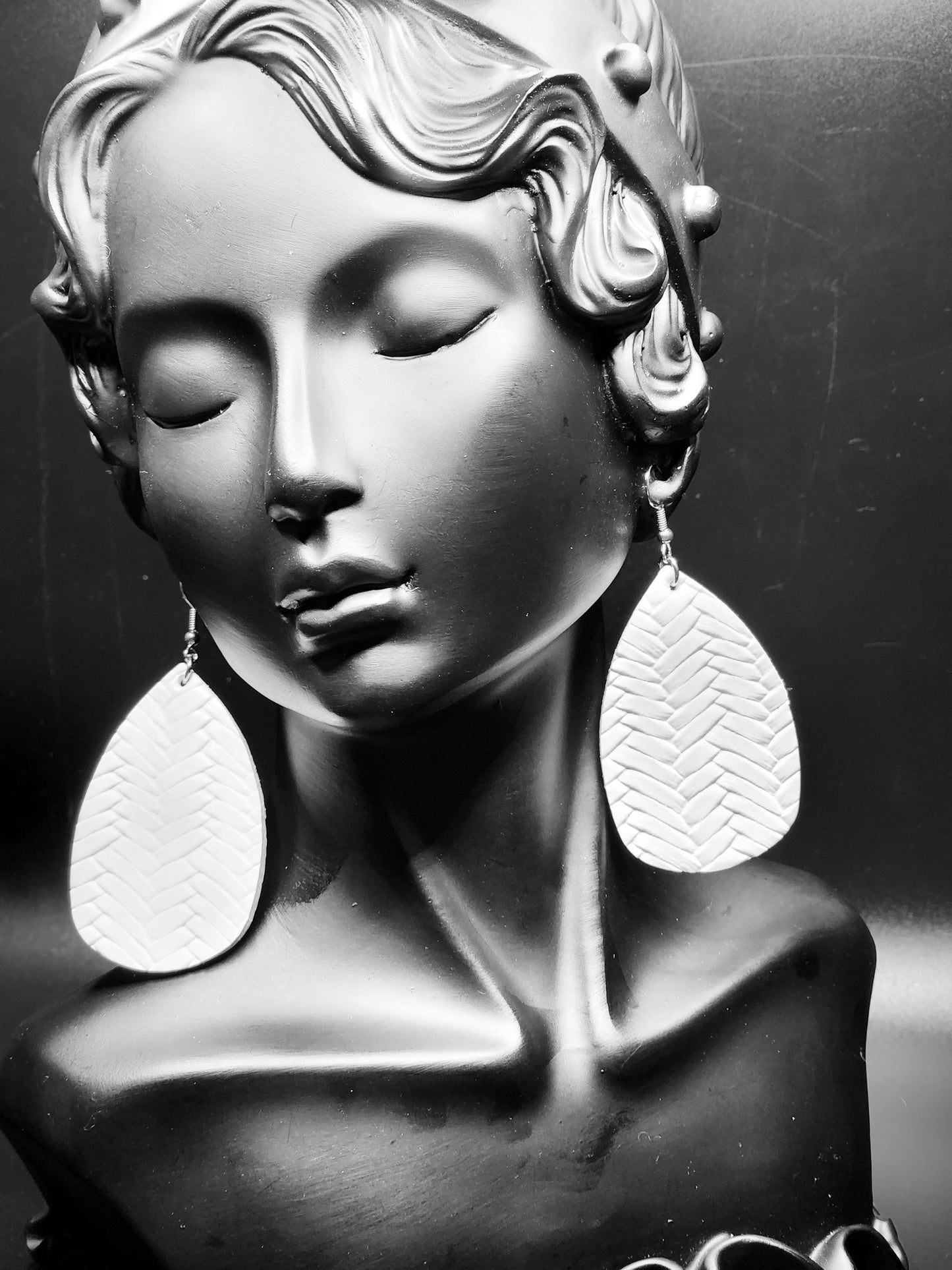 Glamourous Starry Pearl Dangles