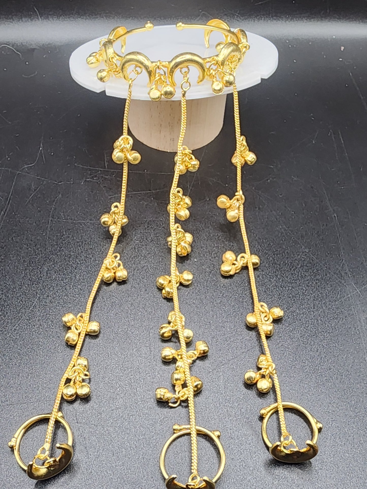 PSK ELEGANCE Gold Tone Statement Hand Harness (Hathphool Style) ✨