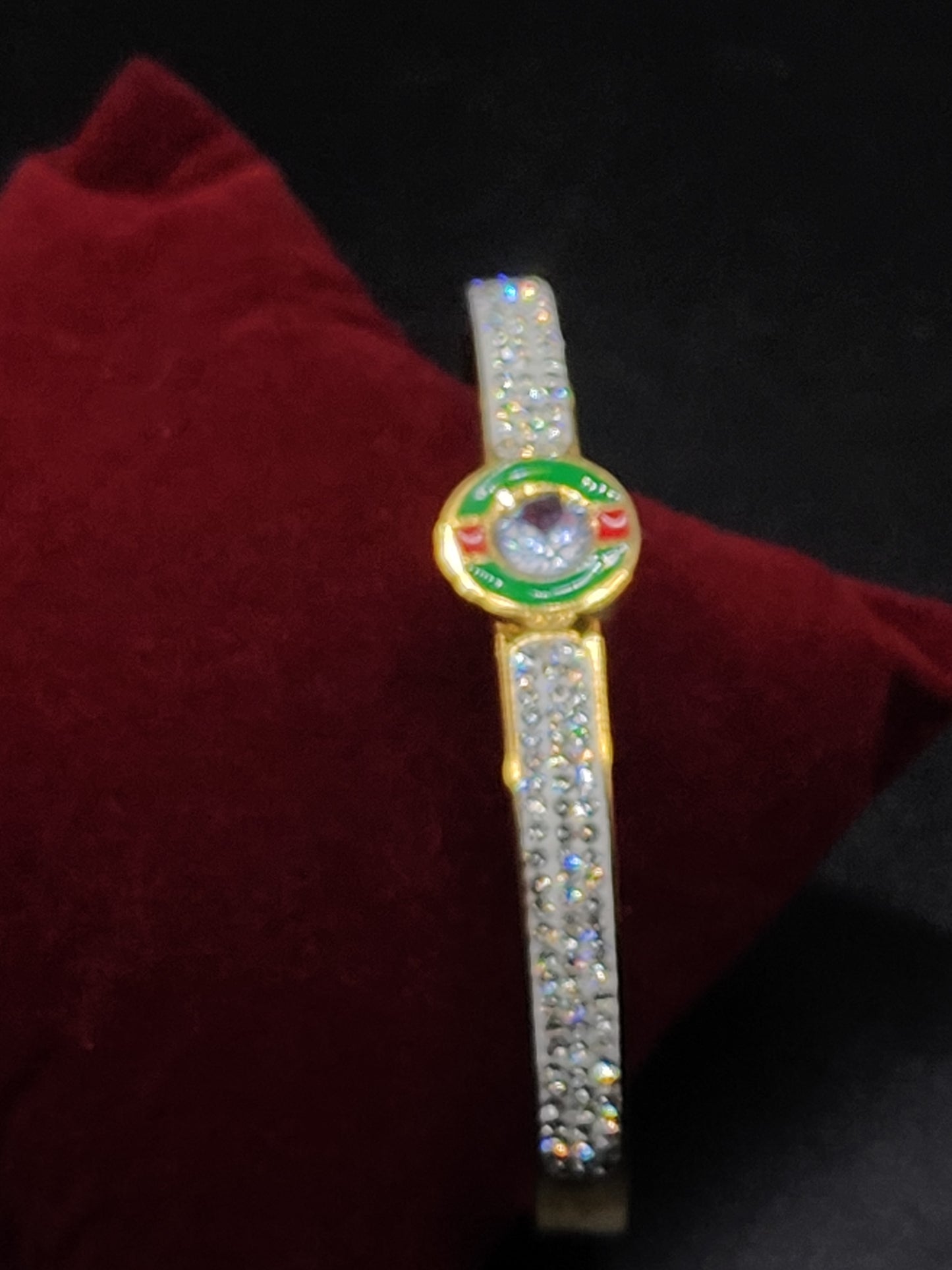 PSK ELEGANCE Emerald Halo Crystal Luxe Bracelet ✨