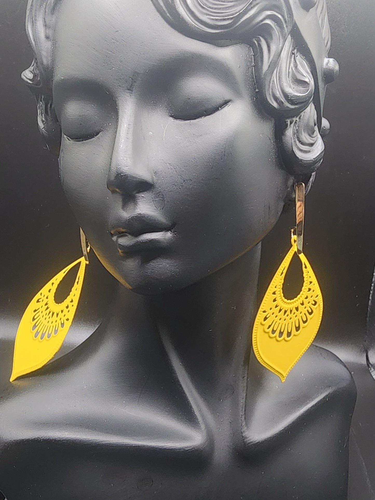 Yellow dangling Earrings