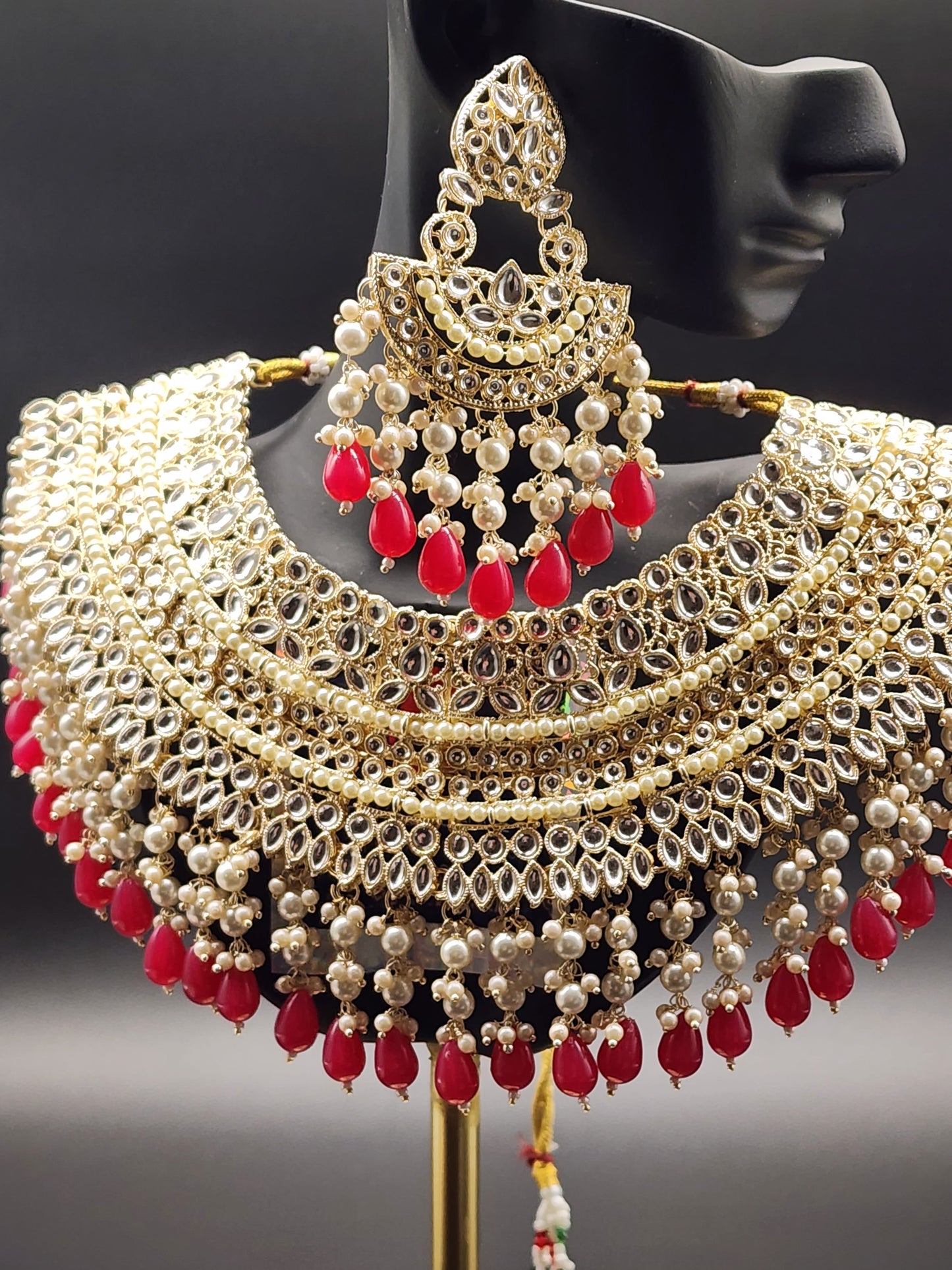 Traditional Elegant Necklaces, beautifully paired with matching earrings and stunning tikka.