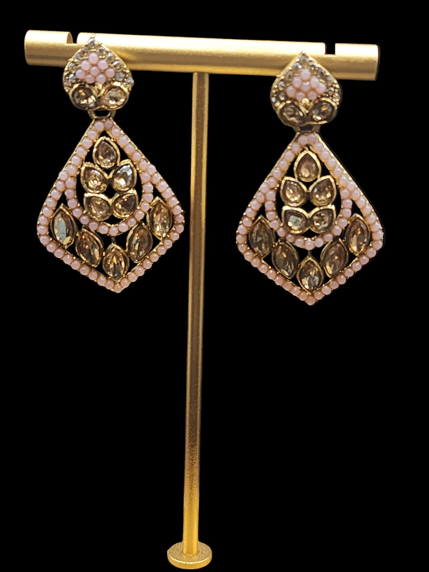 Blush Pink Kundan Drop Earrings – Elegant Everyday Luxe